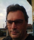 Встретьте Мужчинa : Kriss, 65 лет до Франция  tarare